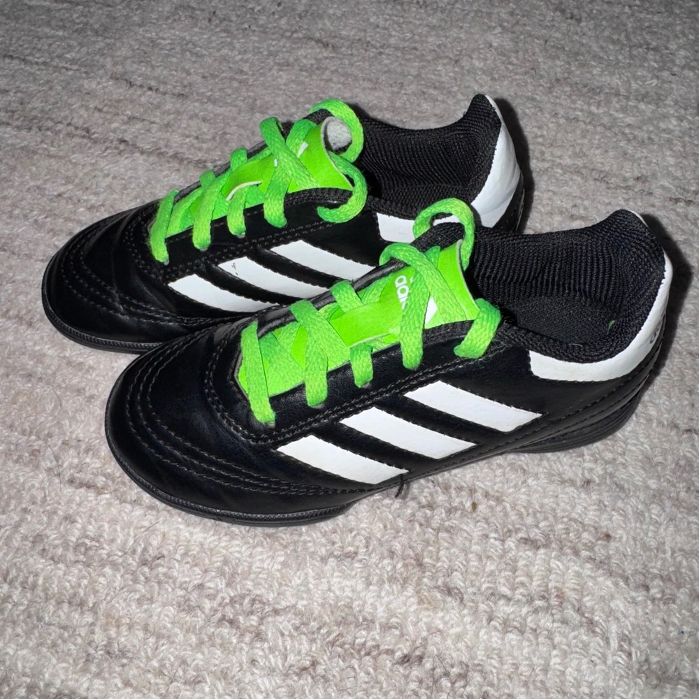 Excellent Condition Kids Adidas Goletto VI TF (Turf) Soccer Shoe Size 11 - Picture 2 of 5